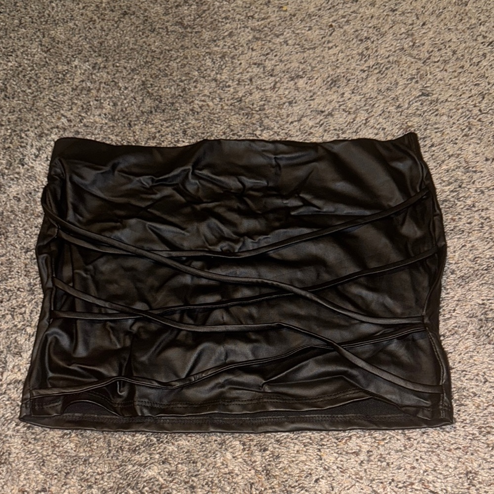Fashion Nova Black Bubble Mini Skirt
